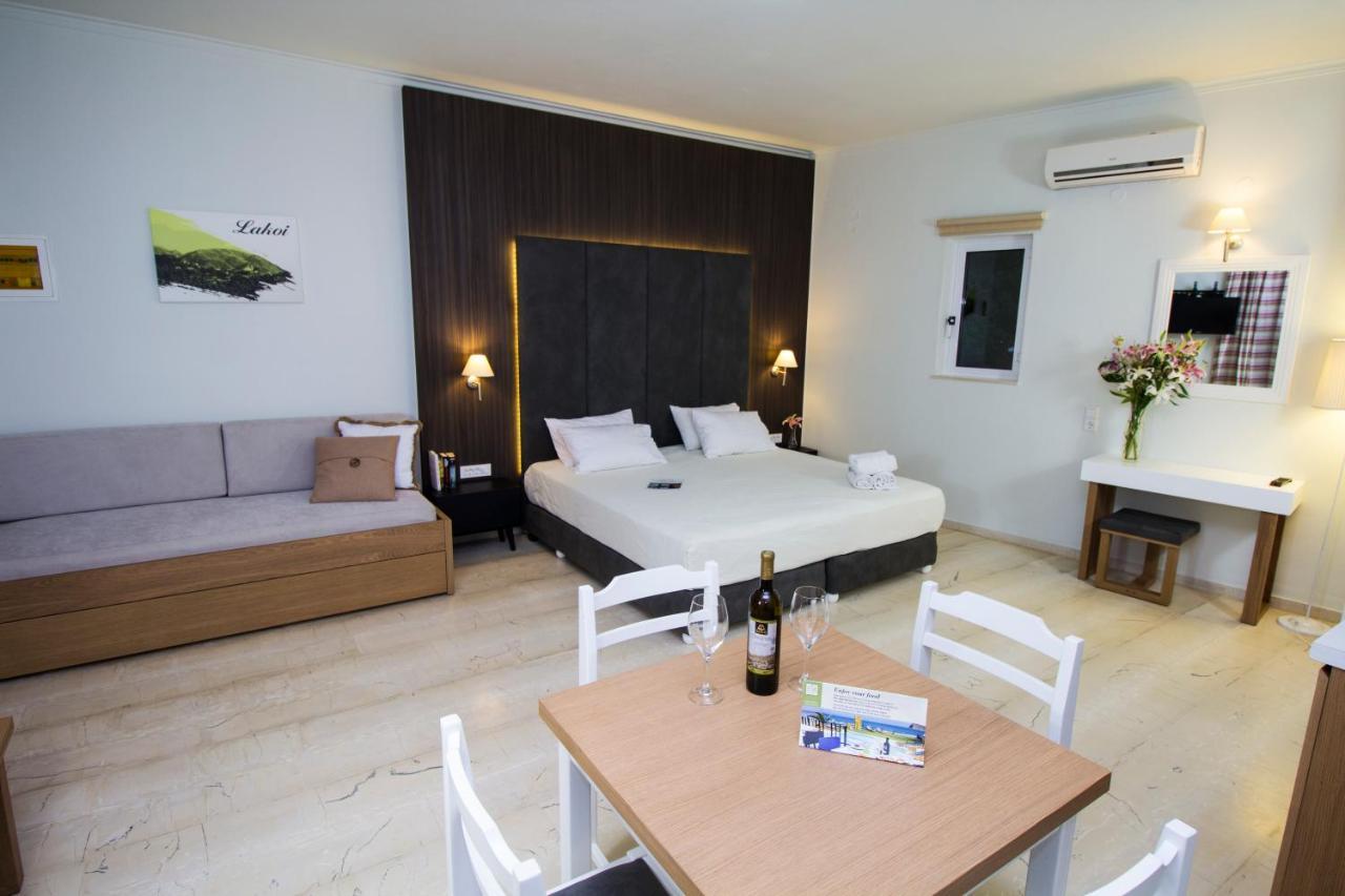 Elia Stalos Apartments Exterior foto